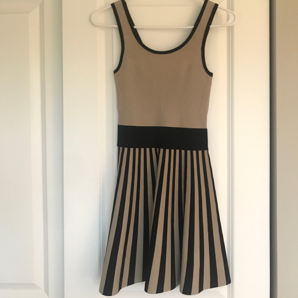 Guess Dress - size xs